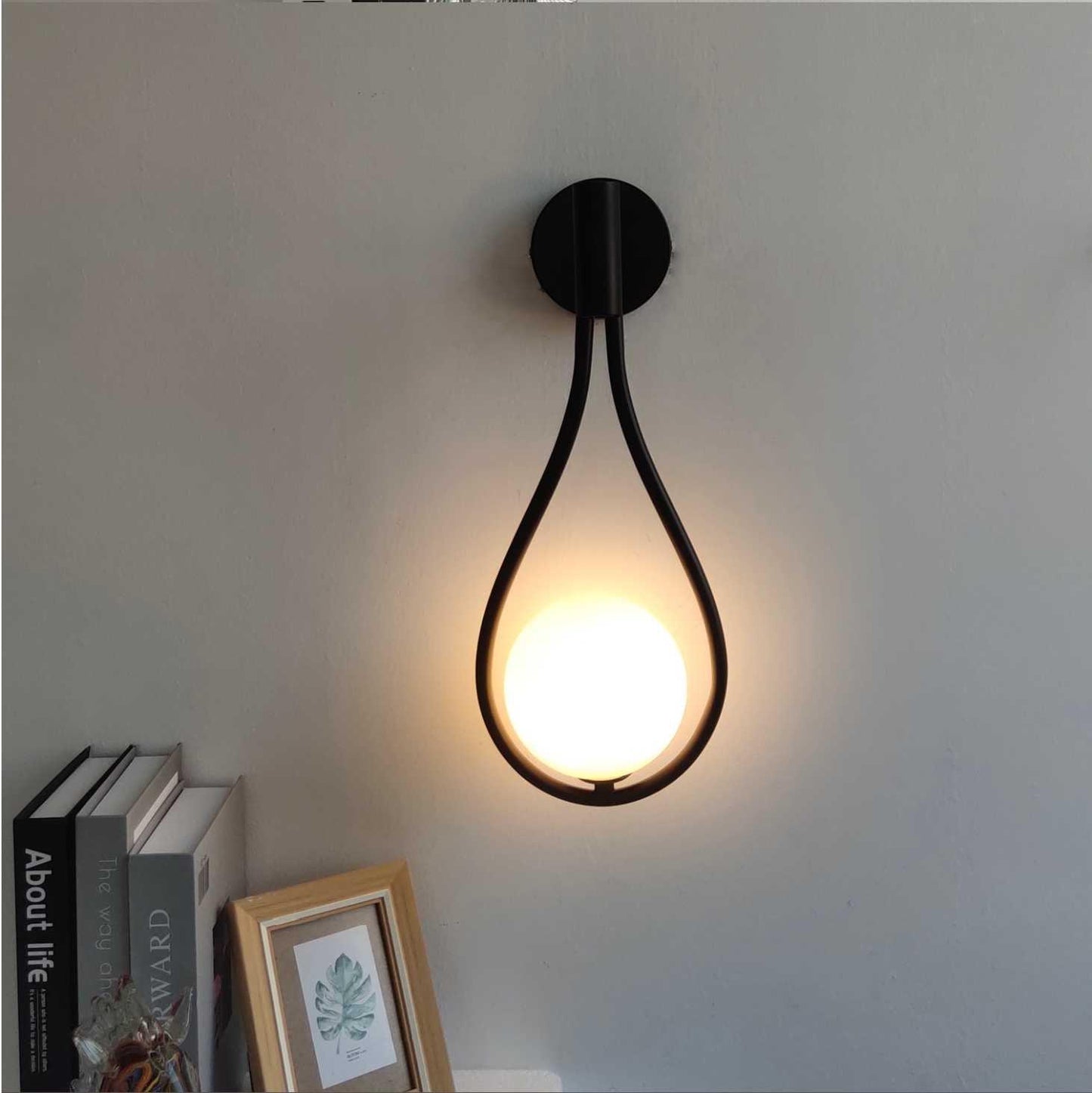 NordicBeam Wandlamp - Tijdloos Scandinavisch Ontwerp met Elegante Uitstraling