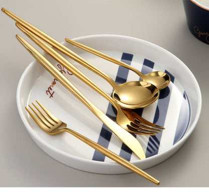 RoyalGlimmer - Gouden Bestek Set - Chic en Verfijnd - Perfect voor Formele Eten