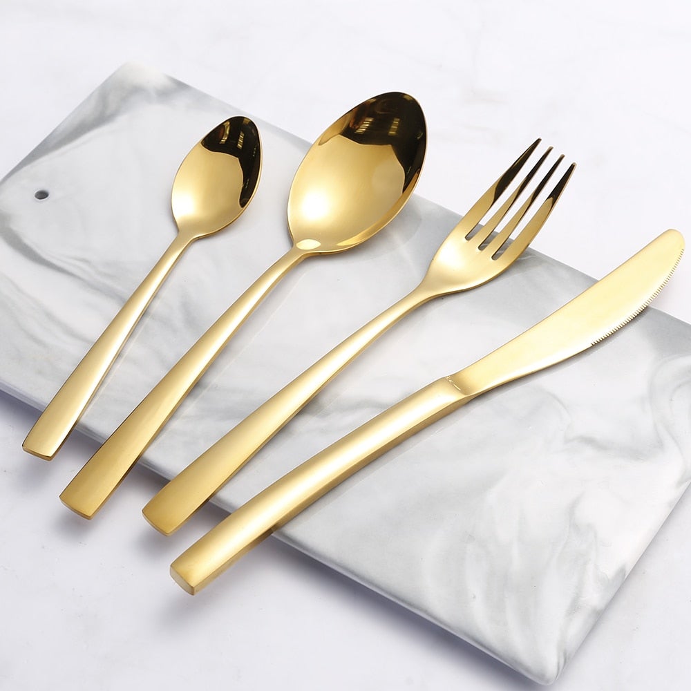 RoyalGlimmer - Gouden Bestek Set - Chic en Verfijnd - Perfect voor Formele Eten