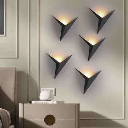 PicoEdge Lamp - Strak Driehoek Design, Voor Een Stijlvolle Woonkamer